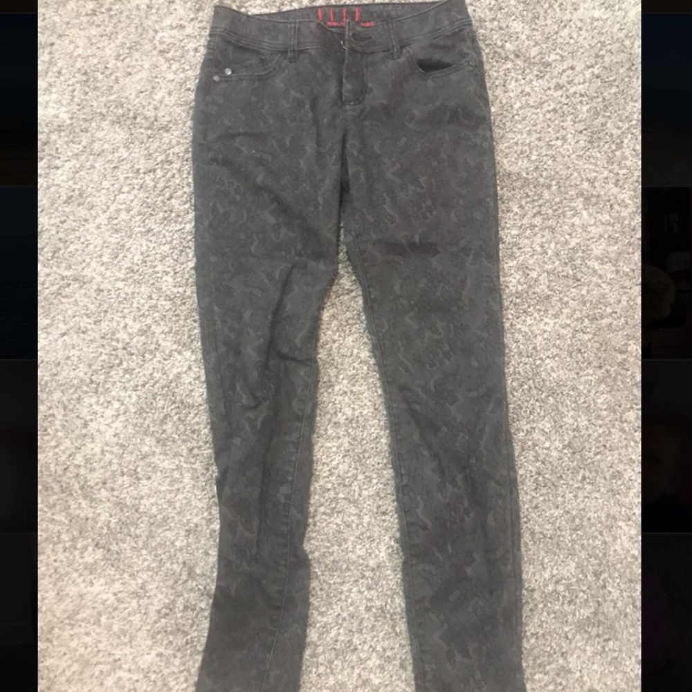 Grey jeans